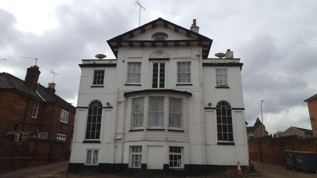 Belle Vue House Hotel Reading Exterior photo